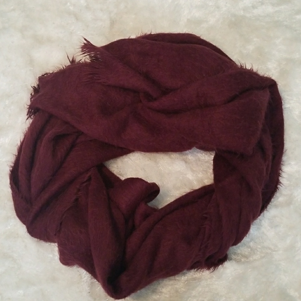 Maroon super soft scarf